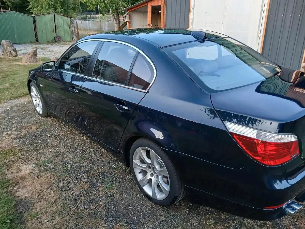 Gebraucht BMW 530 231 PS (169 kW) 2003 Blau Limousine