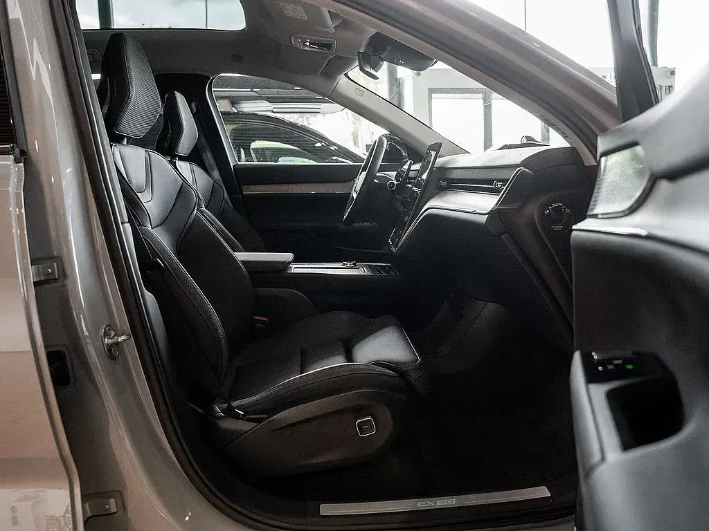 Occasion Volvo EX90 Performance 380 kW (517 ch) 2025 Gris SUV