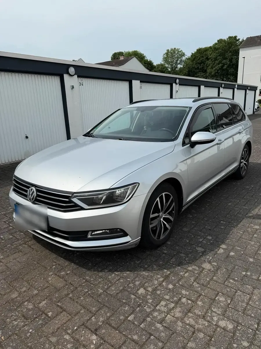 Gebraucht VW Passat 150 PS (110 kW) 2015 Silber Kombi