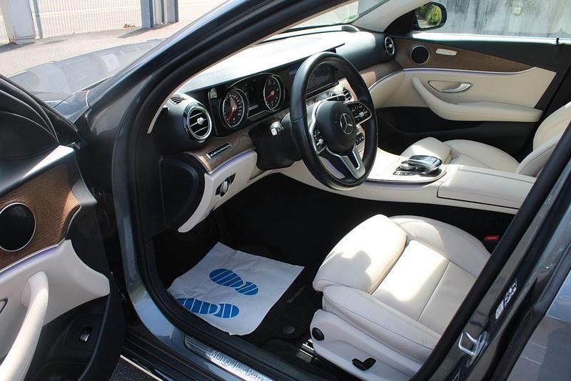 Gebraucht Mercedes E350 286 PS (210 kW) 2019 Grau Limousine