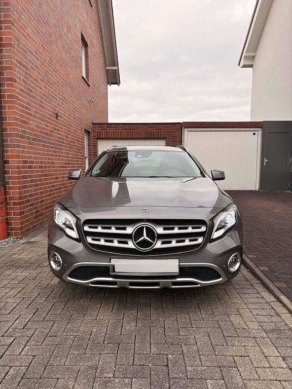 Gebraucht Mercedes GLA180 122 PS (89 kW) 2018 SUV