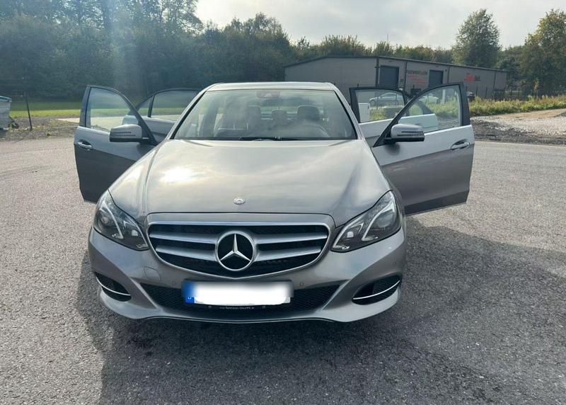 Gebraucht Mercedes E350 258 PS (189 kW) 2013 Silber Limousine