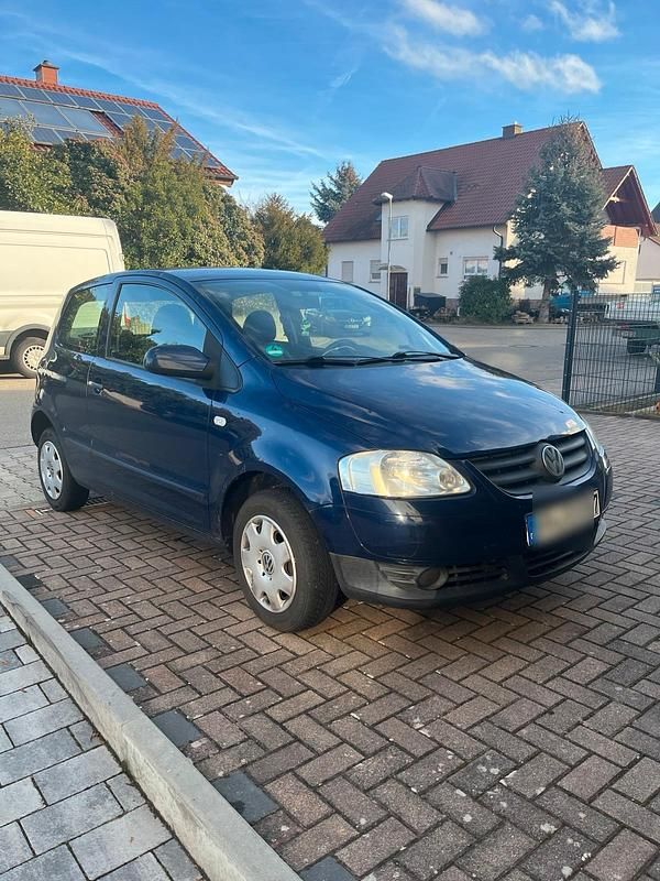 Blau Gebraucht 2007 VW Fox Kleinwagen | 1.699 € - Bild 1/4