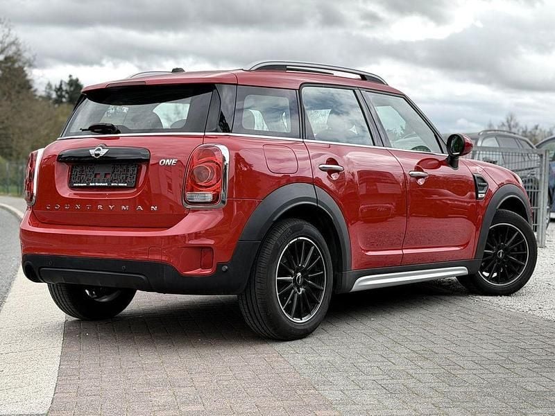 Gebraucht Mini One Countryman 102 PS (75 kW) 2017 Rot SUV