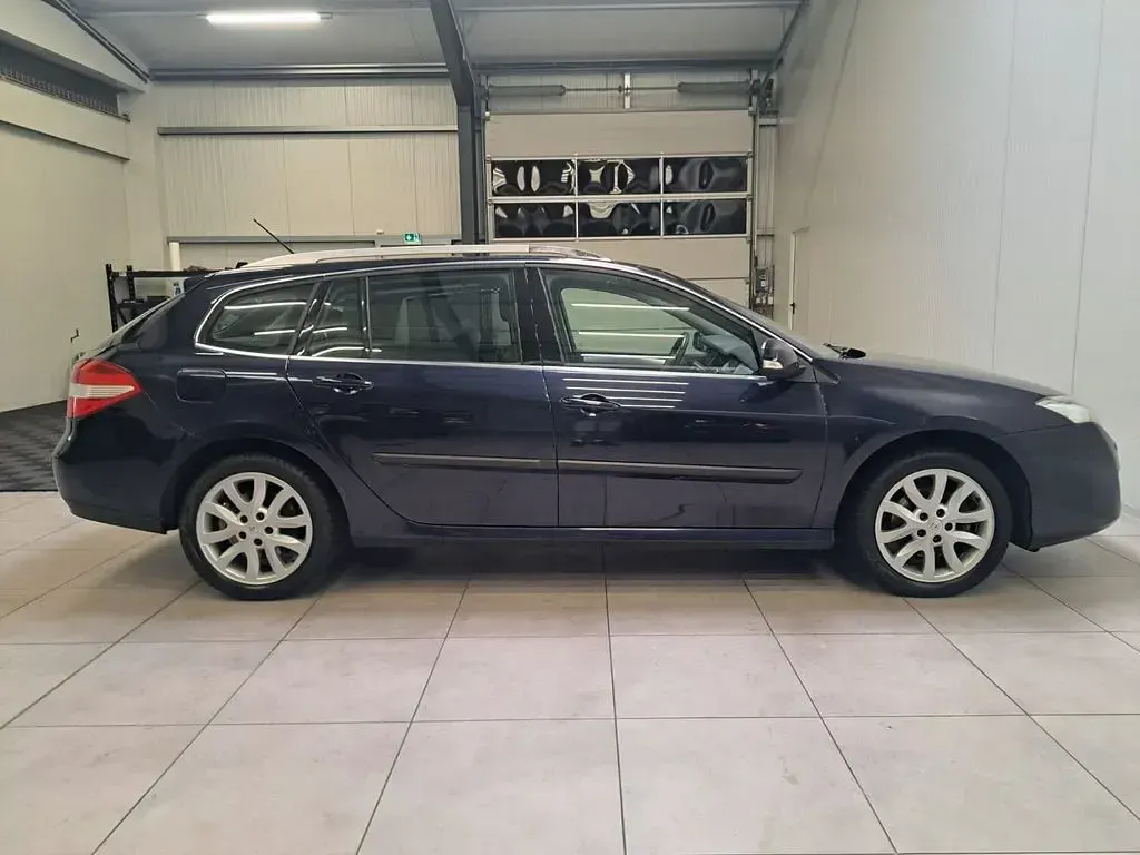 Gebraucht Renault Laguna III 140 PS (102 kW) 2008 Blau Limousine