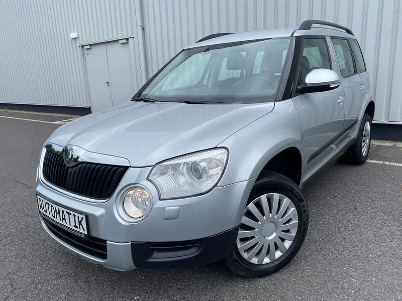 Silber Gebraucht 2011 Skoda Yeti Experience SUV | 7.990 € (Fairer Preis) - Bild 1/4