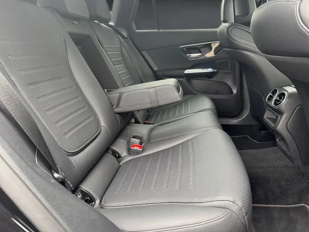 Gebraucht Mercedes GLC200 AMG 204 PS (150 kW) 2025 Schwarz SUV