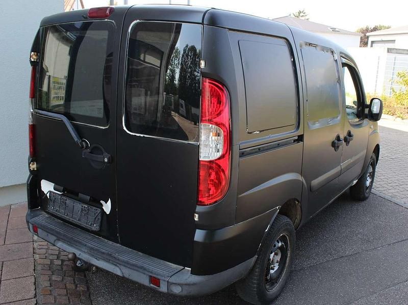 Gebraucht Fiat Doblò 75 PS (55 kW) 2008 Weiss Van / Kleinbus