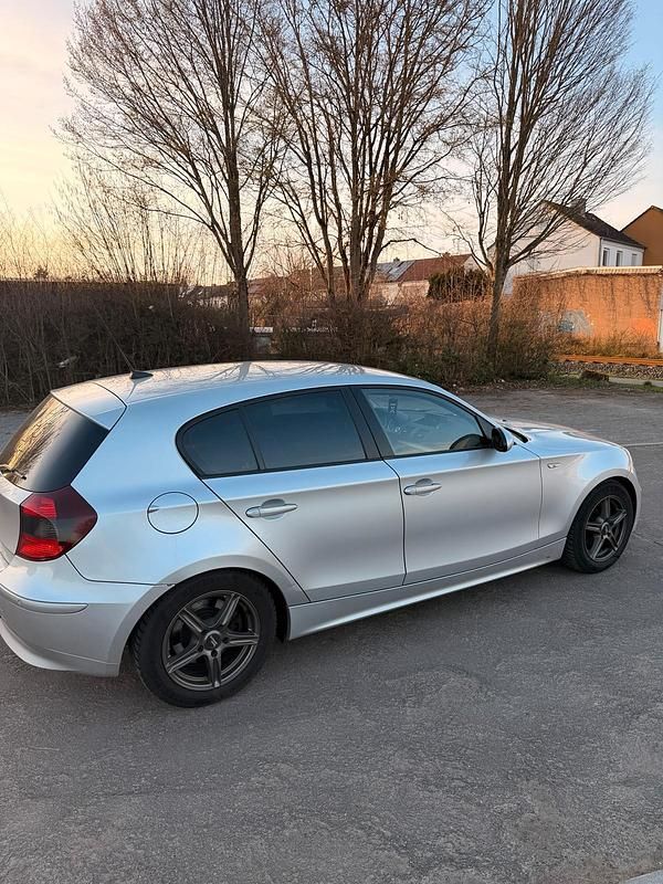 Gebraucht BMW 120 163 PS (119 kW) 2006 Silber Kleinwagen