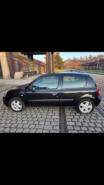 Gebraucht Renault Clio II Campus 98 PS (72 kW) 2004 Schwarz Kleinwagen