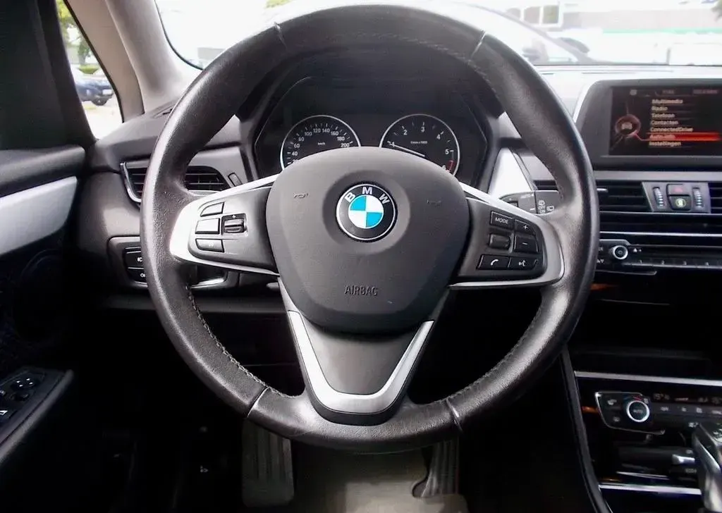 Gebraucht BMW 218 Active Tourer Basis 150 PS (110 kW) 2017 Weiß Van / Kleinbus