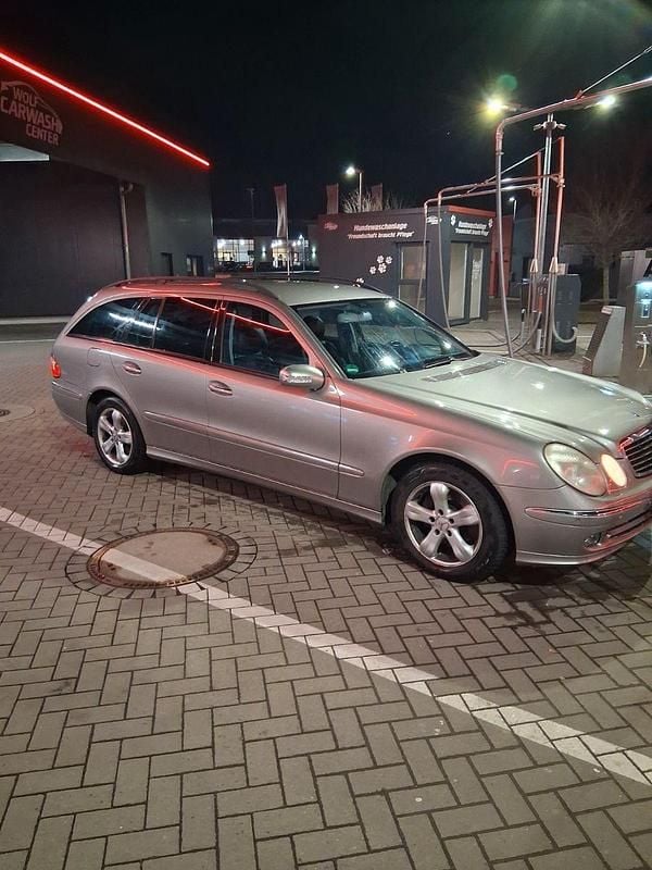 Gebraucht Mercedes E320 Avantgarde 204 PS (150 kW) 2005 Beige Kombi