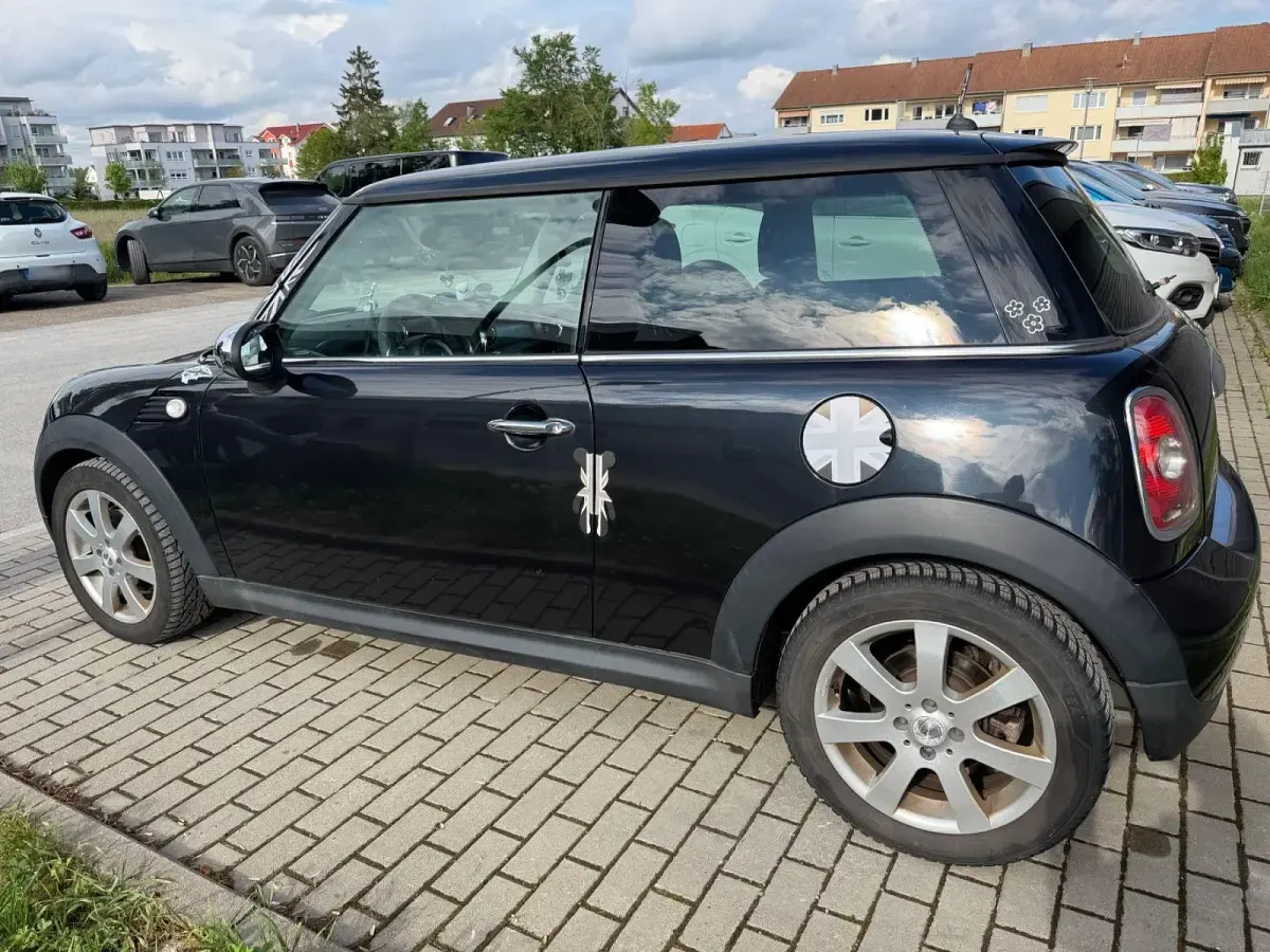 Gebraucht Mini ONE 95 PS (69 kW) 2007 Schwarz Kleinwagen