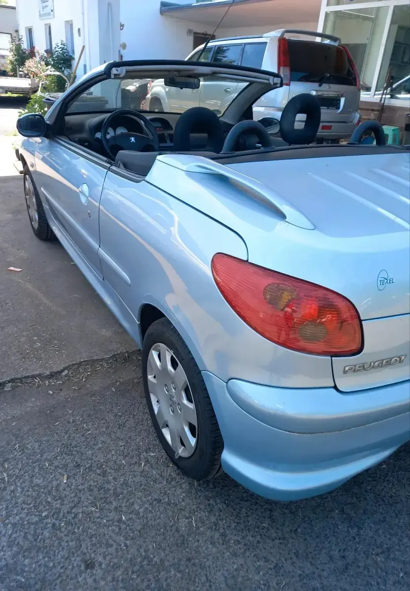 Gebraucht Peugeot 206 109 PS (80 kW) 2006 Blau Cabrio