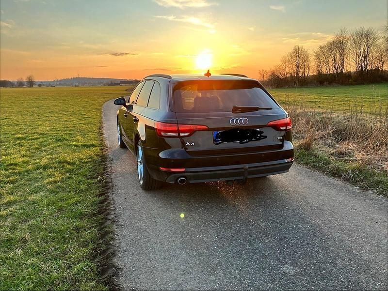 Gebraucht Audi A4 150 PS (110 kW) 2017 Schwarz Kombi