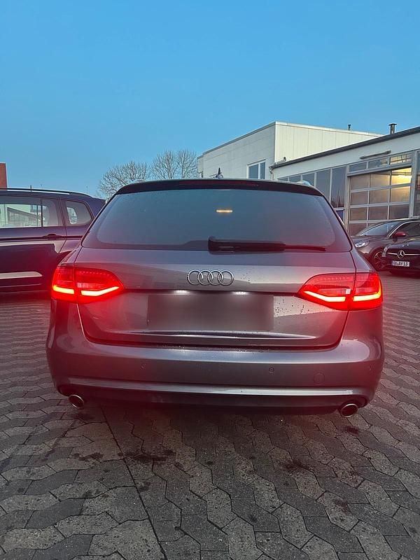 Gebraucht Audi A4 Comfort 204 PS (150 kW) 2013 Grau Kombi