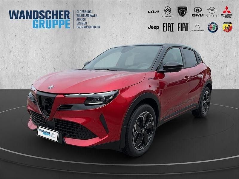 Rotschwarz Gebraucht 2024 Alfa Romeo Junior Edizione Speciale SUV | 31.950 € (Guter Preis) - Bild 1/2