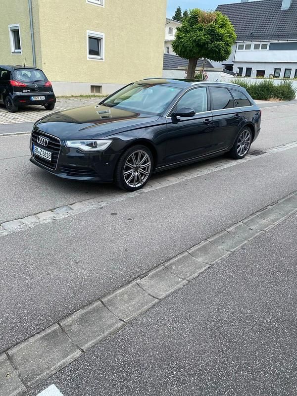 Grau Gebraucht 2011 Audi A6 Sport Kombi | 10.600 € (Guter Preis) - Bild 1/4