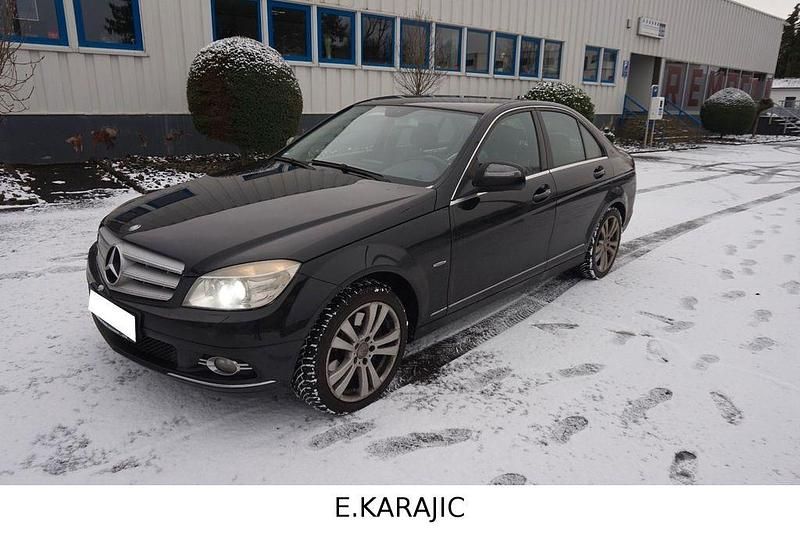 Schwarz Gebraucht 2008 Mercedes C320 Limousine | 5.850 € (Superpreis) - Bild 1/4