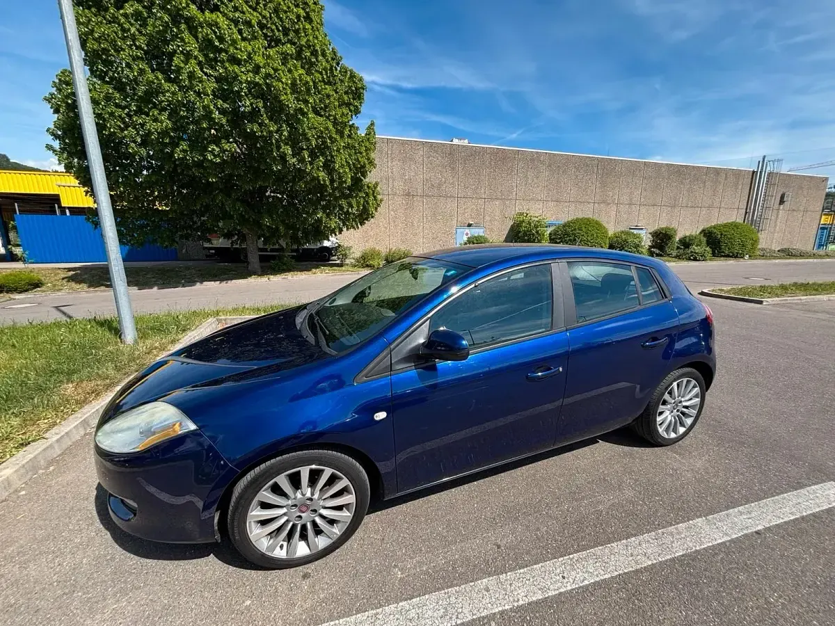 Gebraucht Fiat Bravo 90 PS (66 kW) 2007 Blau Kleinwagen