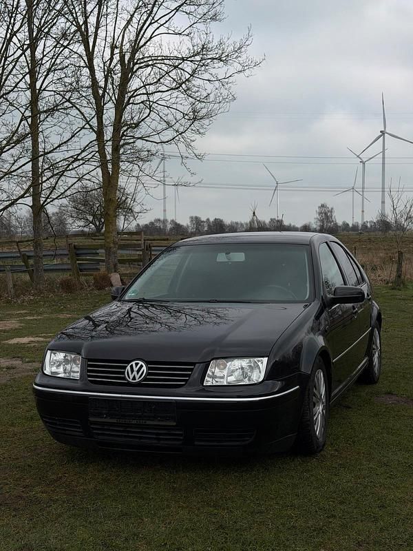 Gebraucht VW Bora 105 PS (77 kW) 2004 Schwarz Limousine