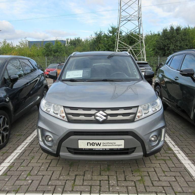 Grau Gebraucht 2016 Suzuki Vitara Comfort SUV | 14.987 € (Fairer Preis) - Bild 1/4