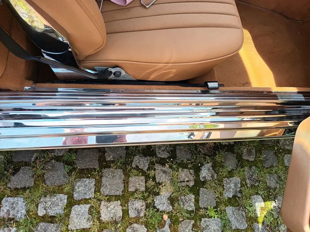 Gebraucht Mercedes SL380 155 PS (114 kW) 1982 Blau Cabrio