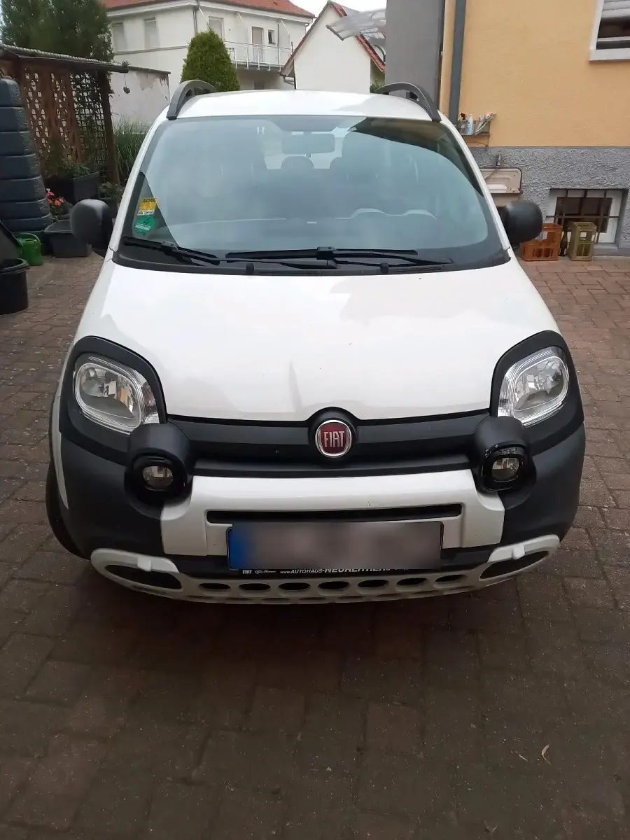 Gebraucht Fiat Panda Cross Cross 69 PS (50 kW) 2017 Weiß Kleinwagen