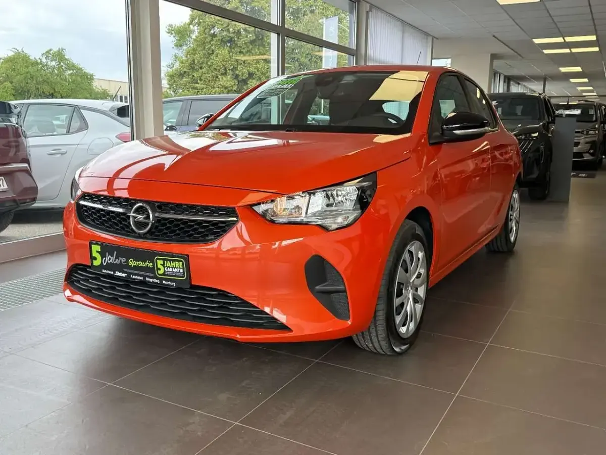 Gebraucht Opel Corsa-e Edition 100 kW (136 PS) 2022 Power orange/dynamik orange Kleinwagen