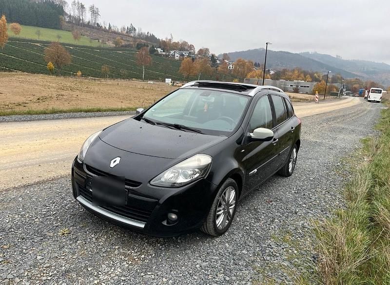 Schwarz Gebraucht 2011 Renault Clio GrandTour Kombi | 2.900 € (Fairer Preis) - Bild 1/4