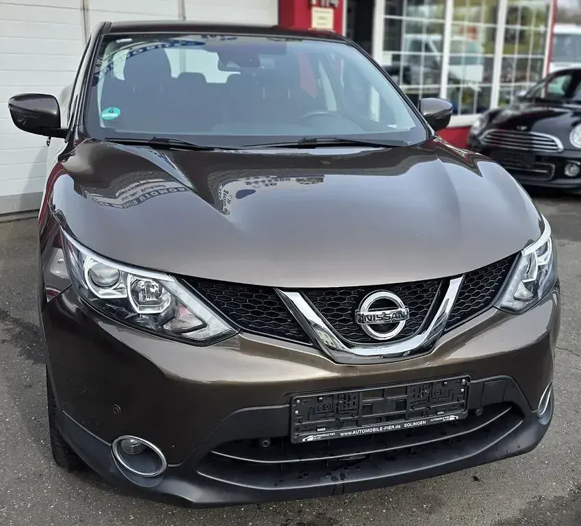 Gebraucht Nissan Qashqai Acenta 131 PS (96 kW) 2017 Braun SUV