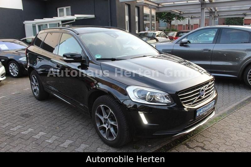 Gebraucht Volvo XC60 Kinetic 181 PS (133 kW) 2015 Schwarz SUV