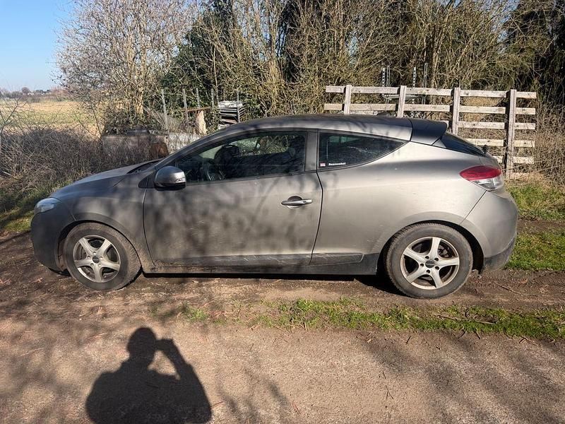 Gebraucht Renault Mégane III Bose Edition 131 PS (96 kW) 2011 Schwarz Coupé