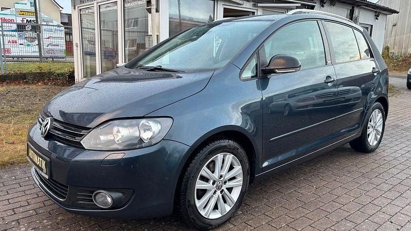 Blau Gebraucht 2012 VW Golf Plus Style Van / Kleinbus | 6.290 € (Fairer Preis) - Bild 1/4