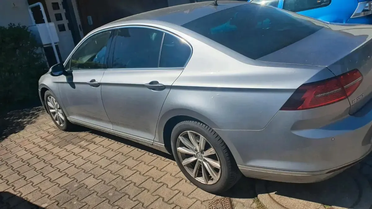 Gebraucht VW Passat Highline 179 PS (131 kW) 2018 Silber Limousine