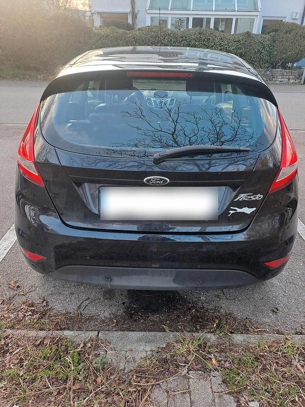 Gebraucht Ford Fiesta 60 PS (44 kW) 2012 Schwarz Kleinwagen