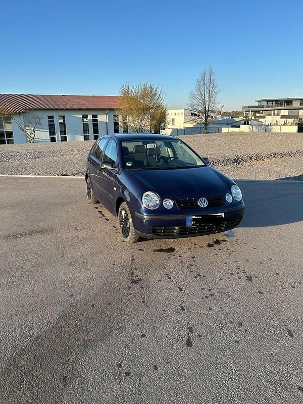 Gebraucht VW Polo Basis 64 PS (47 kW) 2004 Blau Kleinwagen