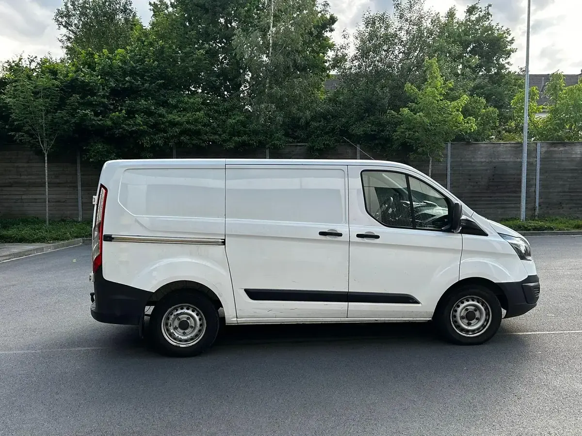 Gebraucht Ford Transit 101 PS (74 kW) 2014 Weiß Van / Kleinbus
