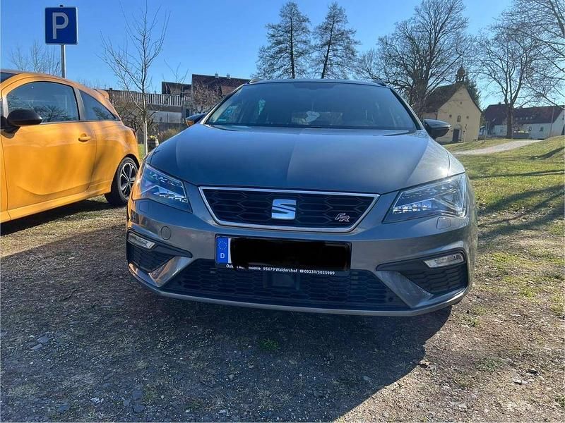 Grau Gebraucht 2018 Seat Leon FR Kombi | 11.800 € (Fairer Preis) - Bild 1/4