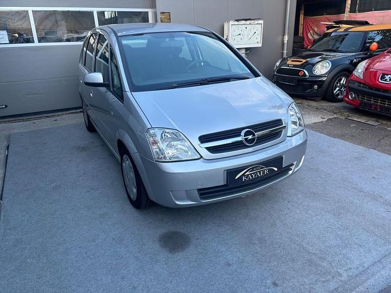 Gebraucht Opel Meriva Edition 90 PS (66 kW) 2005 Silber Van / Kleinbus