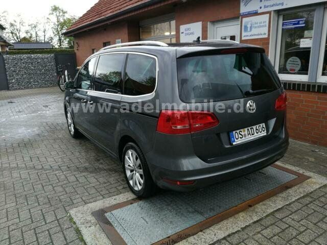 Gebraucht VW Sharan Highline 170 PS (125 kW) 2011 Grau metallic Van / Kleinbus