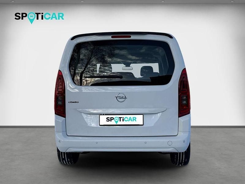 Gebraucht Opel Combo Life Edition 110 PS (80 kW) 2022 Jade weiß Van / Kleinbus