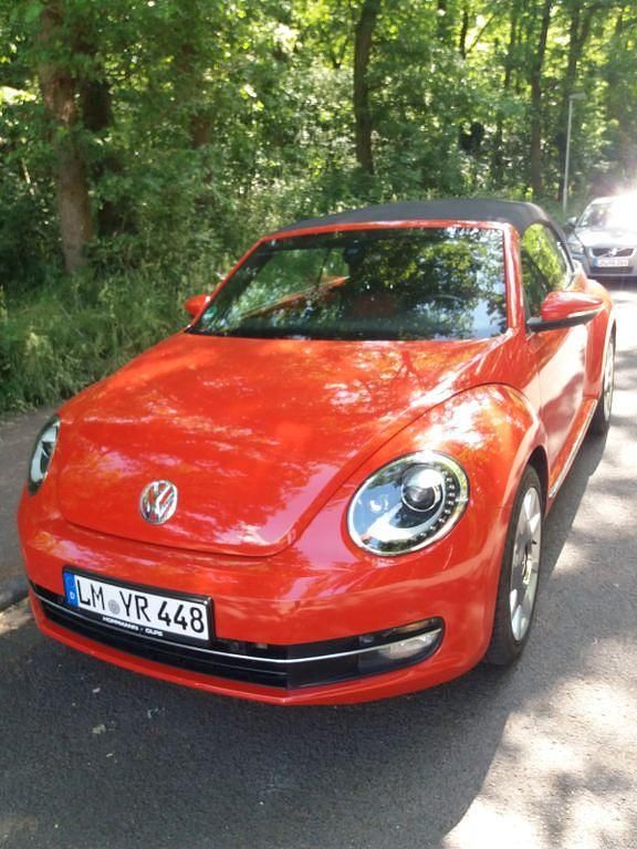 Gebraucht VW Beetle Cabriolet Design 105 PS (77 kW) 2015 Rot Cabrio