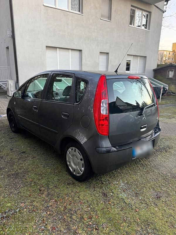 Gebraucht Mitsubishi Colt 95 PS (69 kW) 2005 Grau Kleinwagen