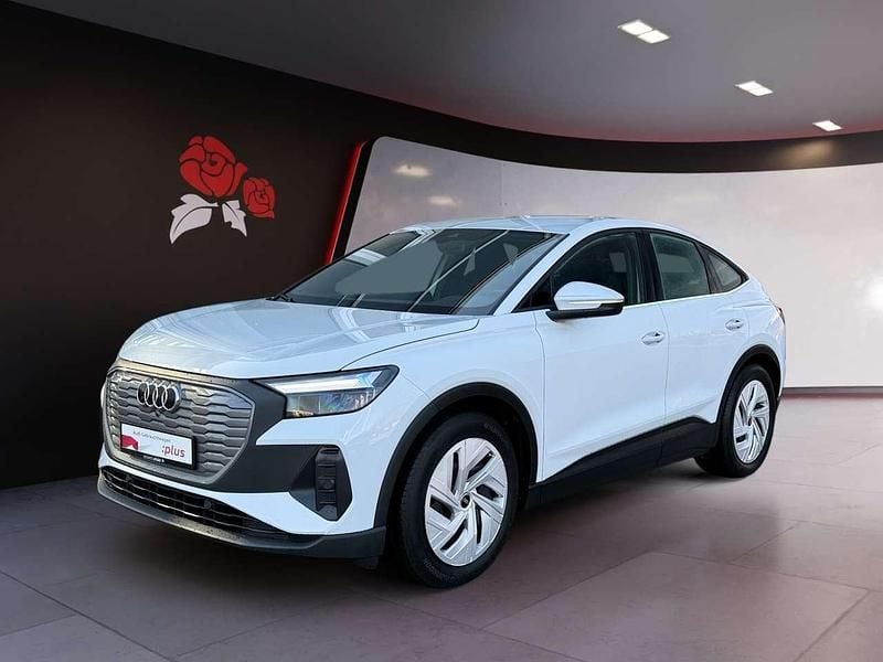 Gebraucht Audi e-tron Sportback 125 kW (170 PS) 2022 Gletscherweiß metallic SUV