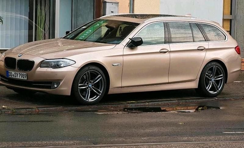 Gebraucht BMW 525 Shadowline 218 PS (160 kW) 2013 Kombi