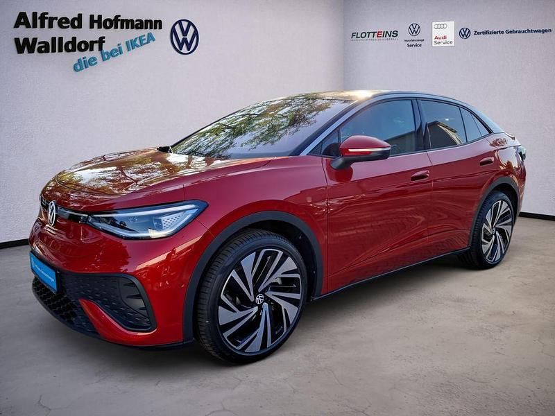 Kings red metallic Gebraucht 2024 VW ID.5 Pro SUV | 44.551 € (Etwas zu teuer) - Bild 1/4