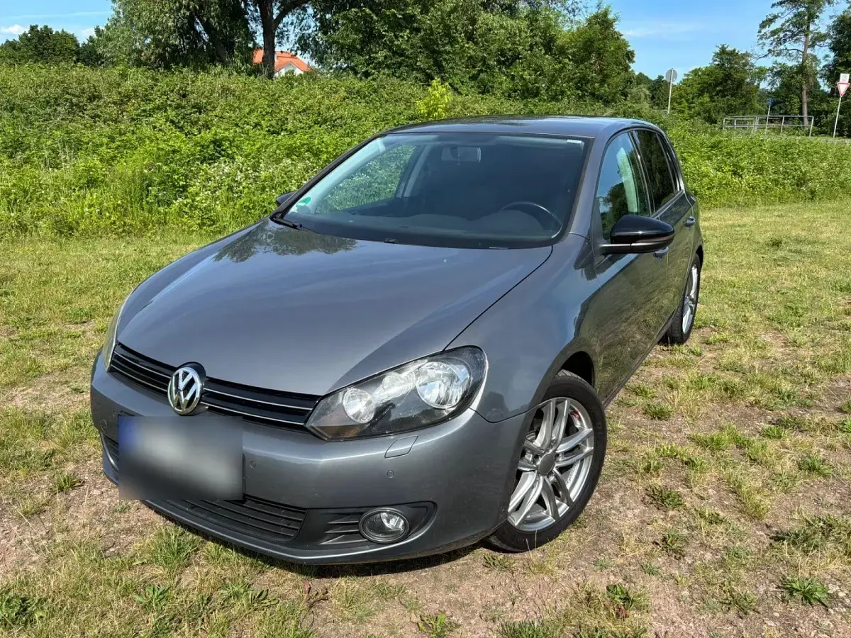 Gebraucht VW Golf VI 102 PS (75 kW) 2008 Grau Kleinwagen
