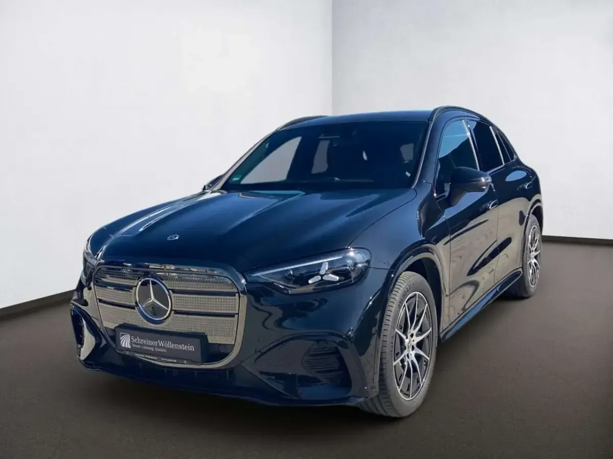 Gebraucht Mercedes GLC400 EQ AMG 359 kW (489 PS) 2026 Obsidianschwarz SUV