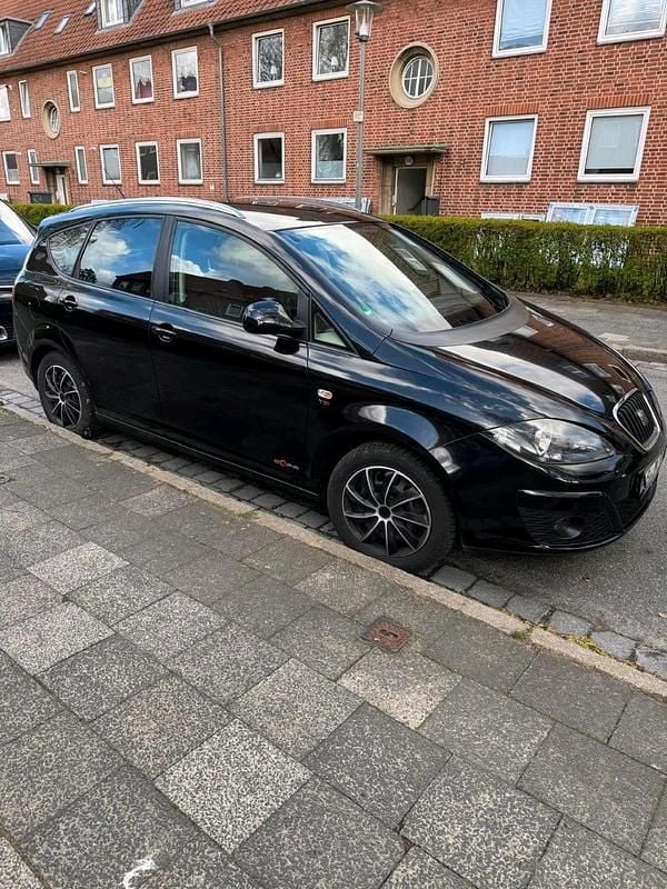 Gebraucht Seat Altea XL 140 PS (102 kW) 2012 Schwarz Van / Kleinbus